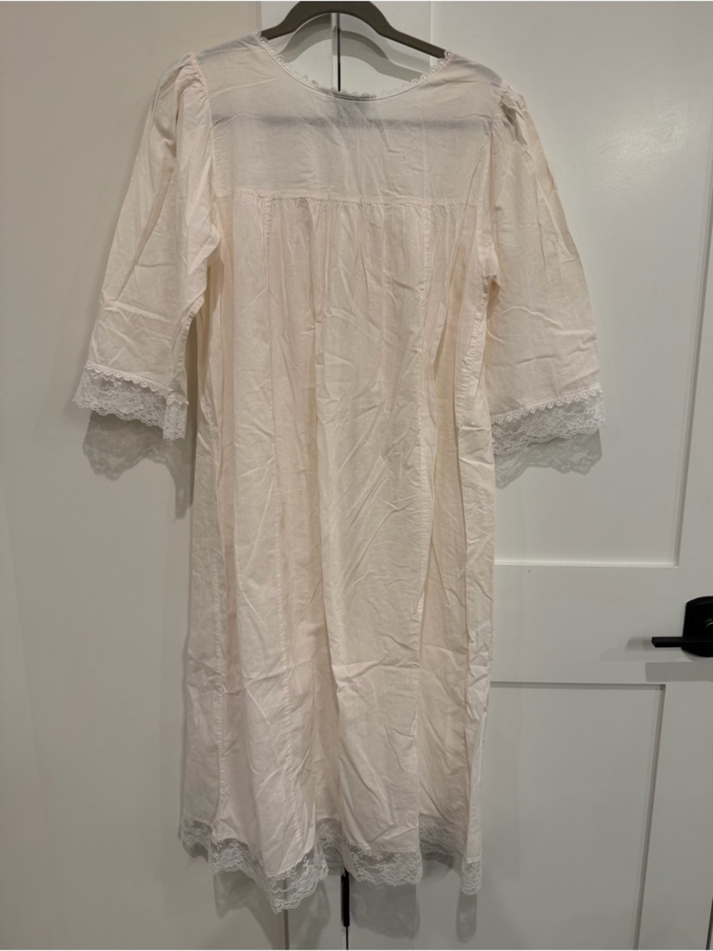 Christian Dior Vintage Peach Pink Nightgown W Ivory Lace Oversized OS Fit in EUC - Picture 13 of 13